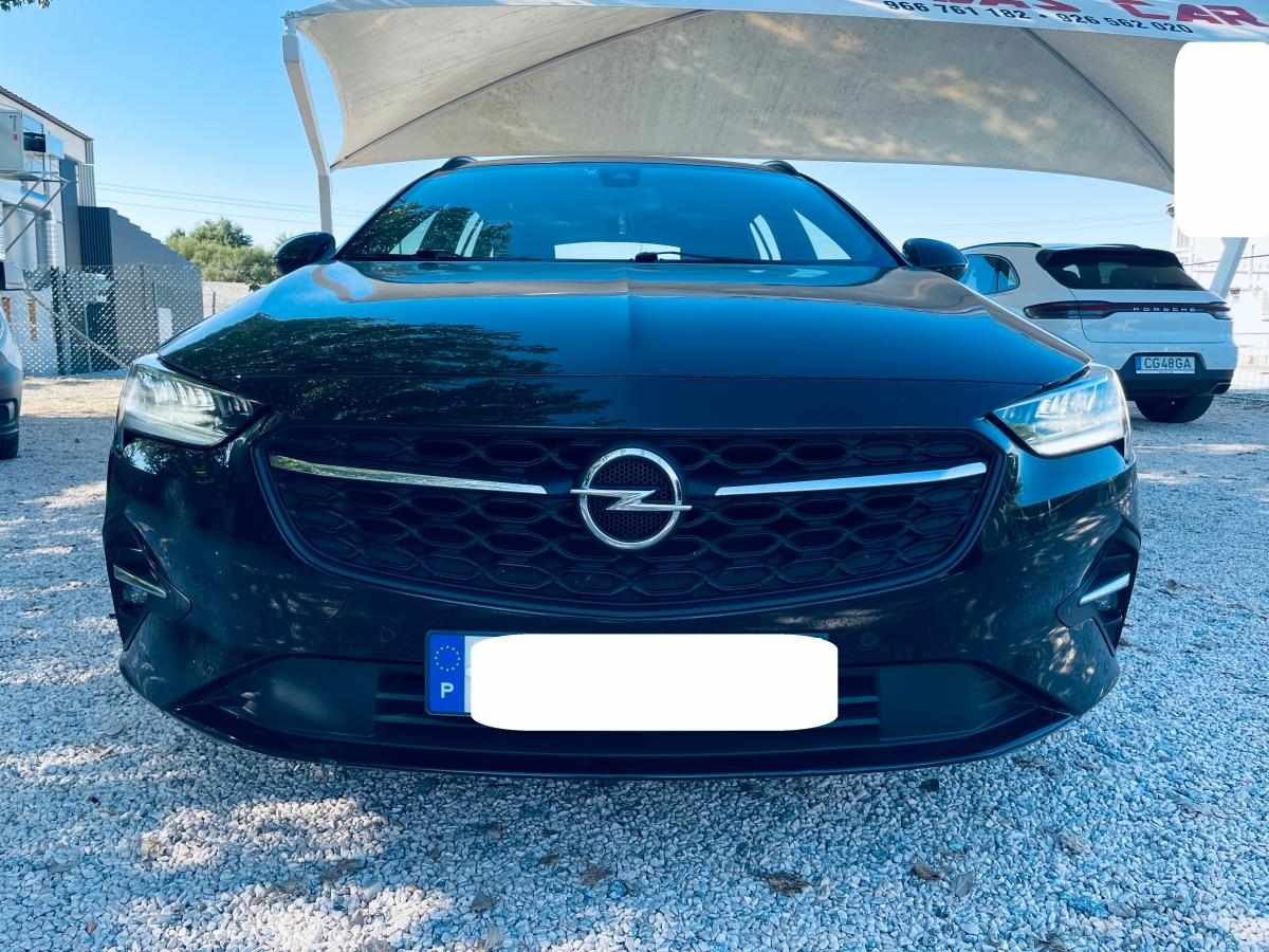 opel-insignia-1-5-122cv-2021-diesel-1496cc