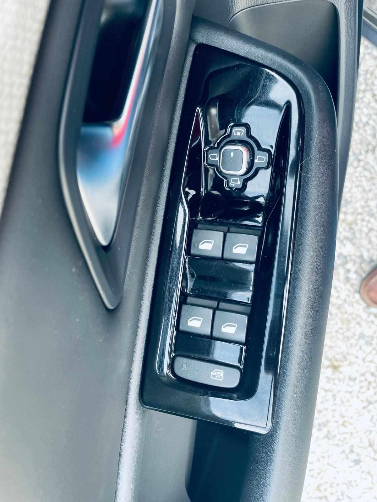 citroen-c5-x-1-6-hybrid-225-2023-gasolina-1598cc