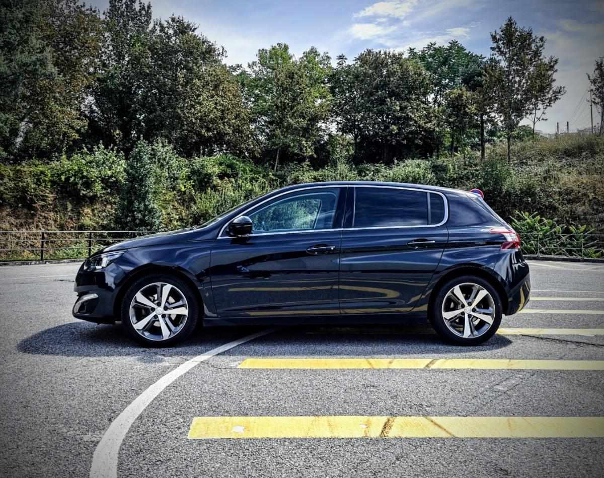 peugeot-308-2016-gasolina-1199cc