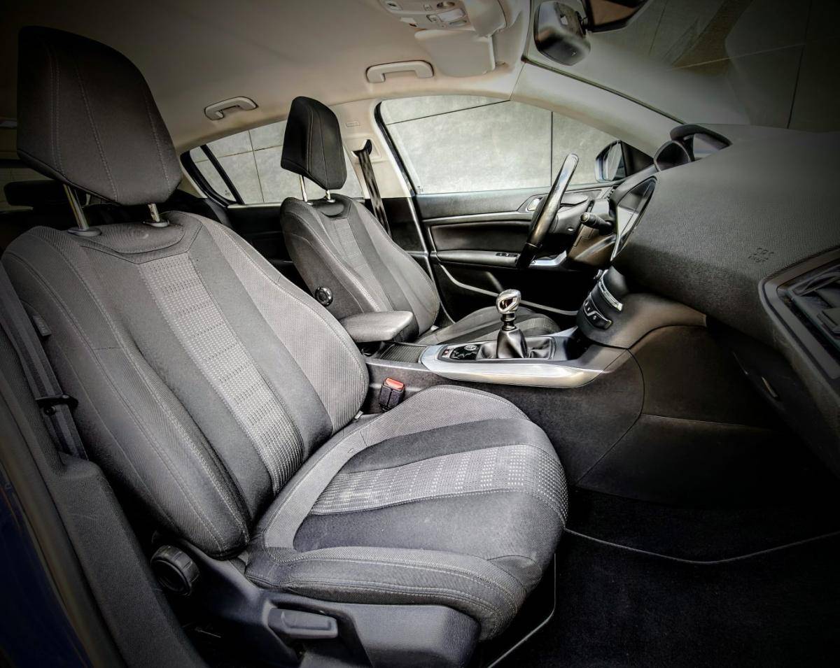 peugeot-308-2016-gasolina-1199cc