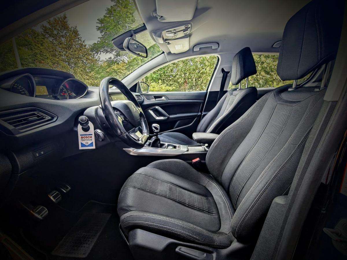 peugeot-308-2016-gasolina-1199cc