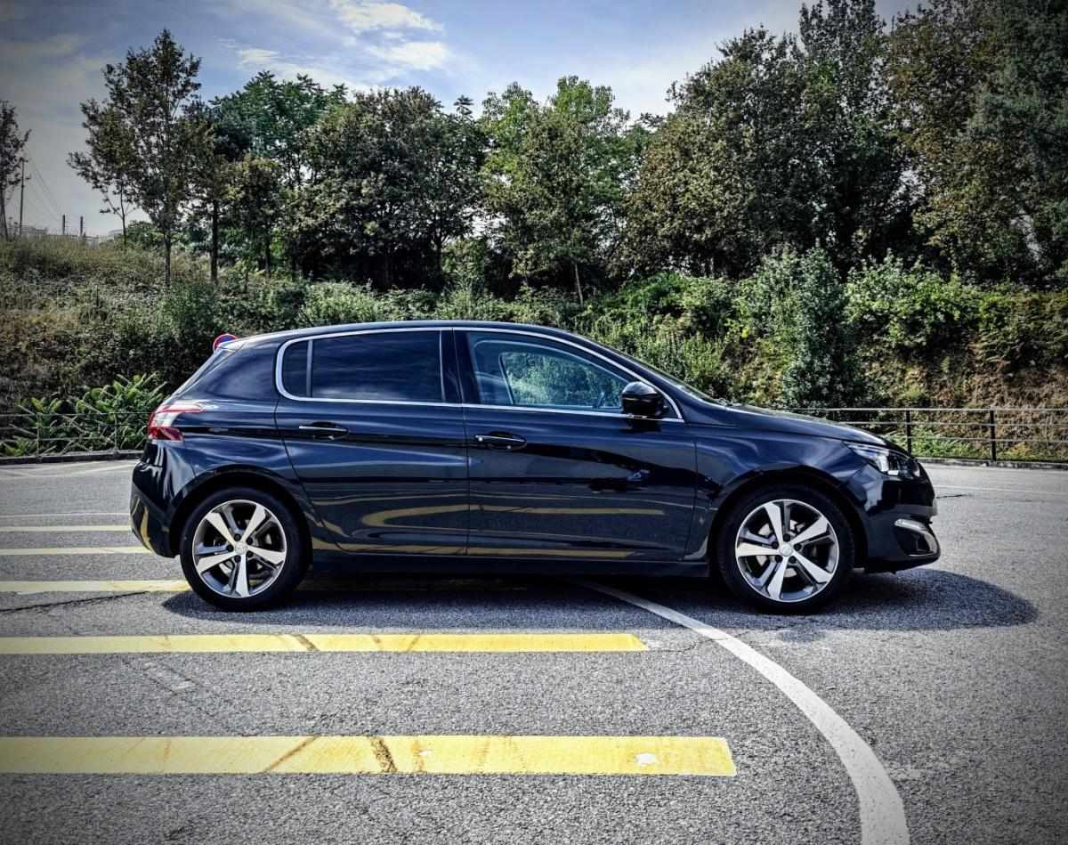 peugeot-308-2016-gasolina-1199cc