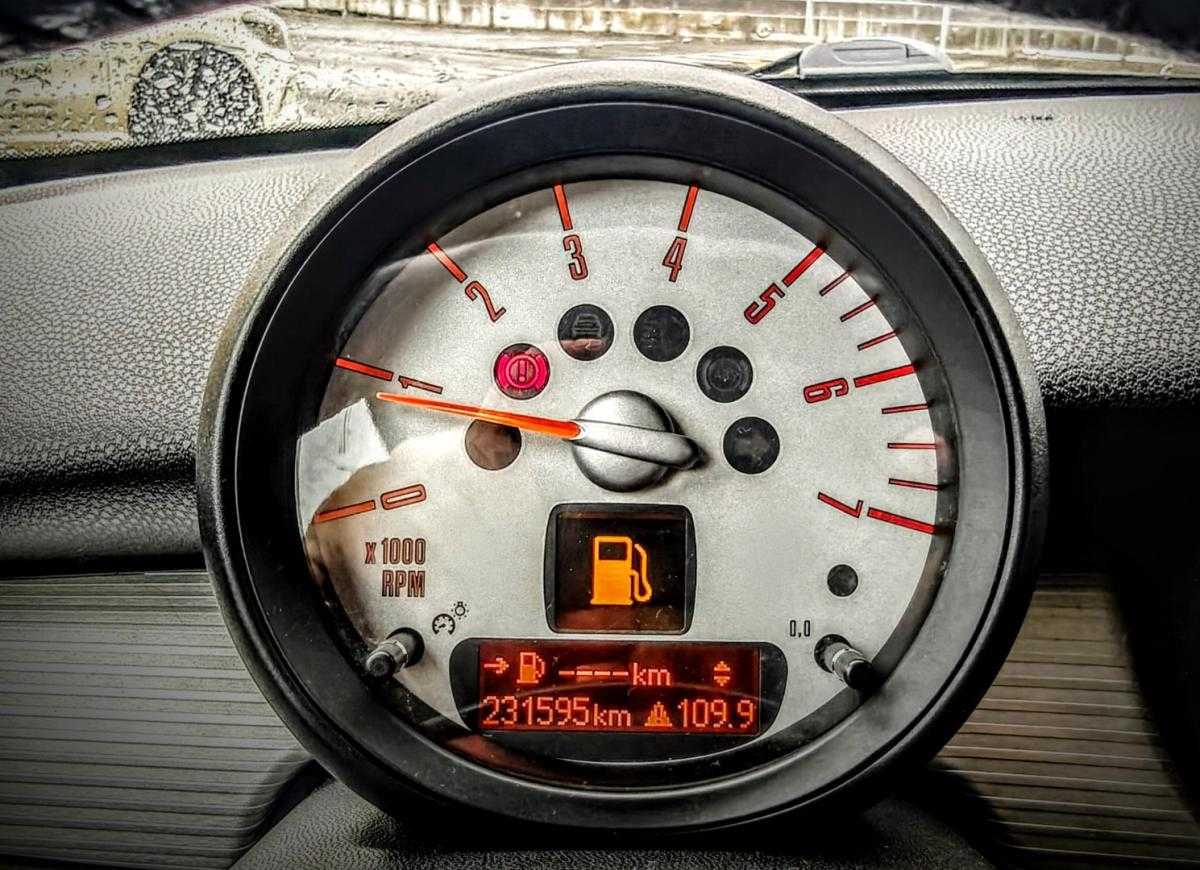mini-cooper-2012-diesel-1598cc