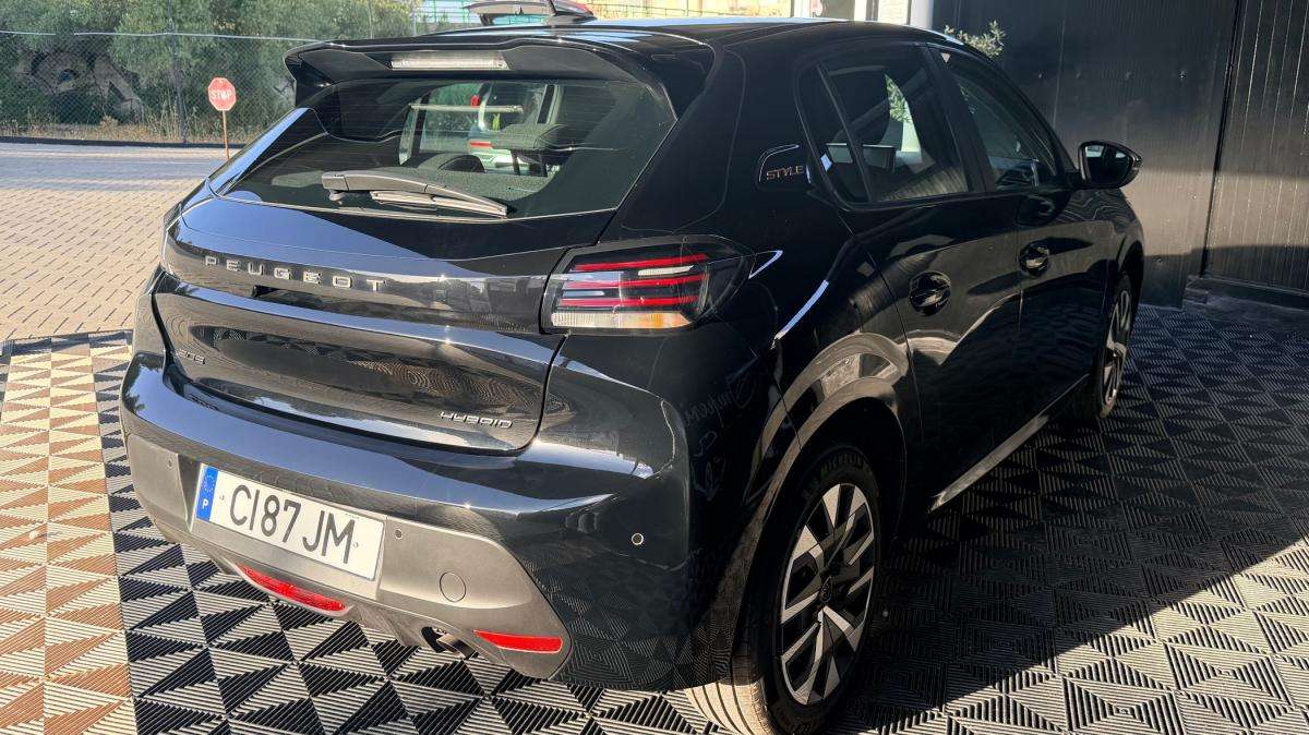 peugeot-208-2025-gasolina-1199cc