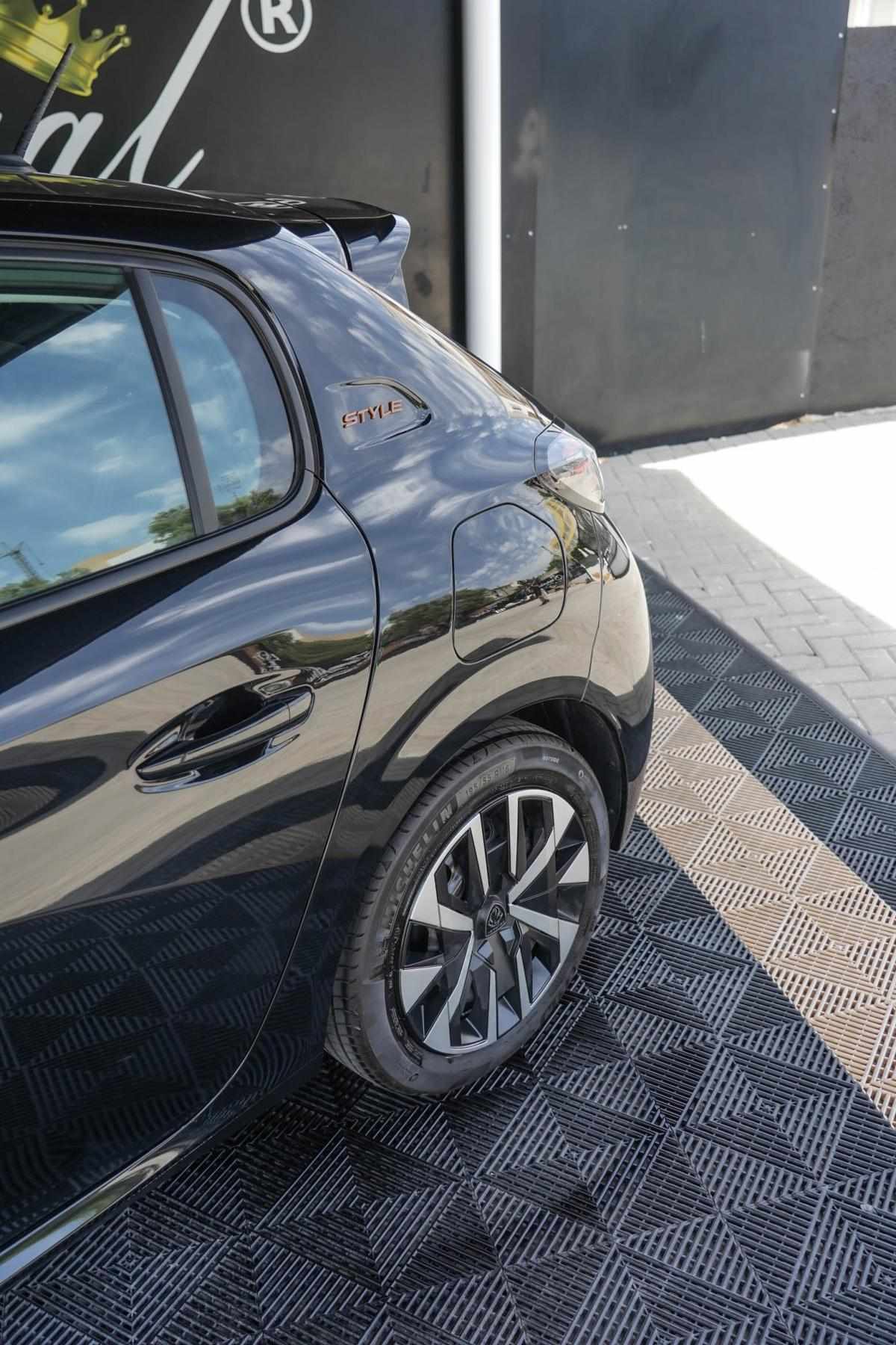 peugeot-208-2025-gasolina-1199cc