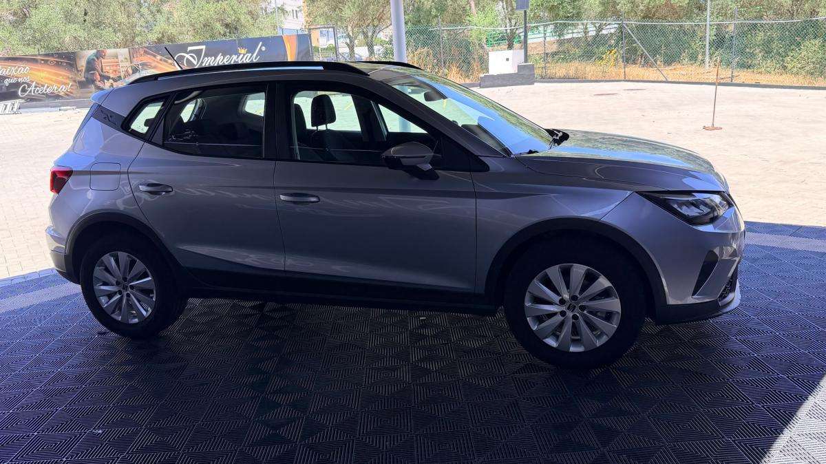 seat-arona-2024-gasolina-999cc