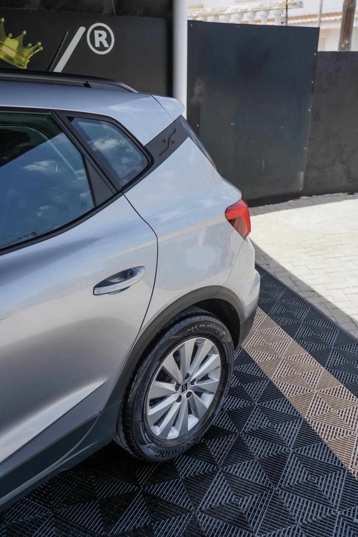 seat-arona-2024-gasolina-999cc