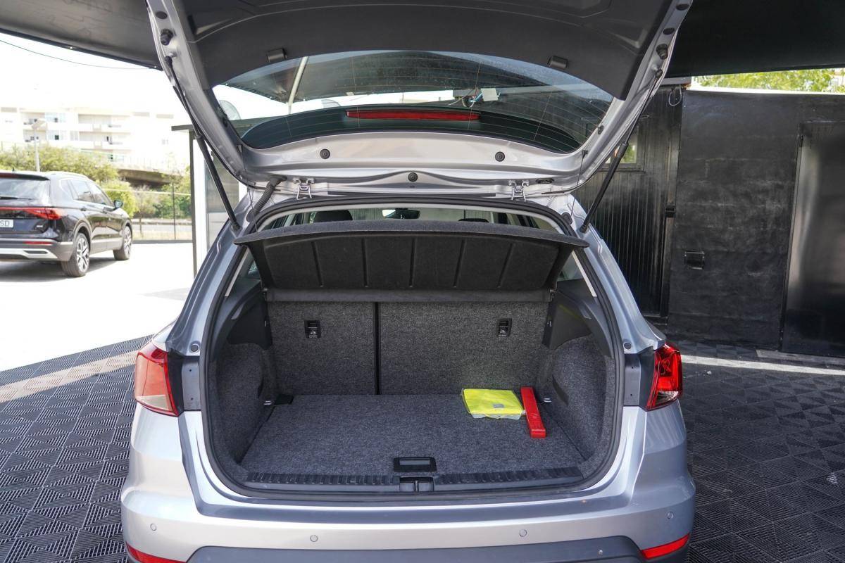 seat-arona-2024-gasolina-999cc