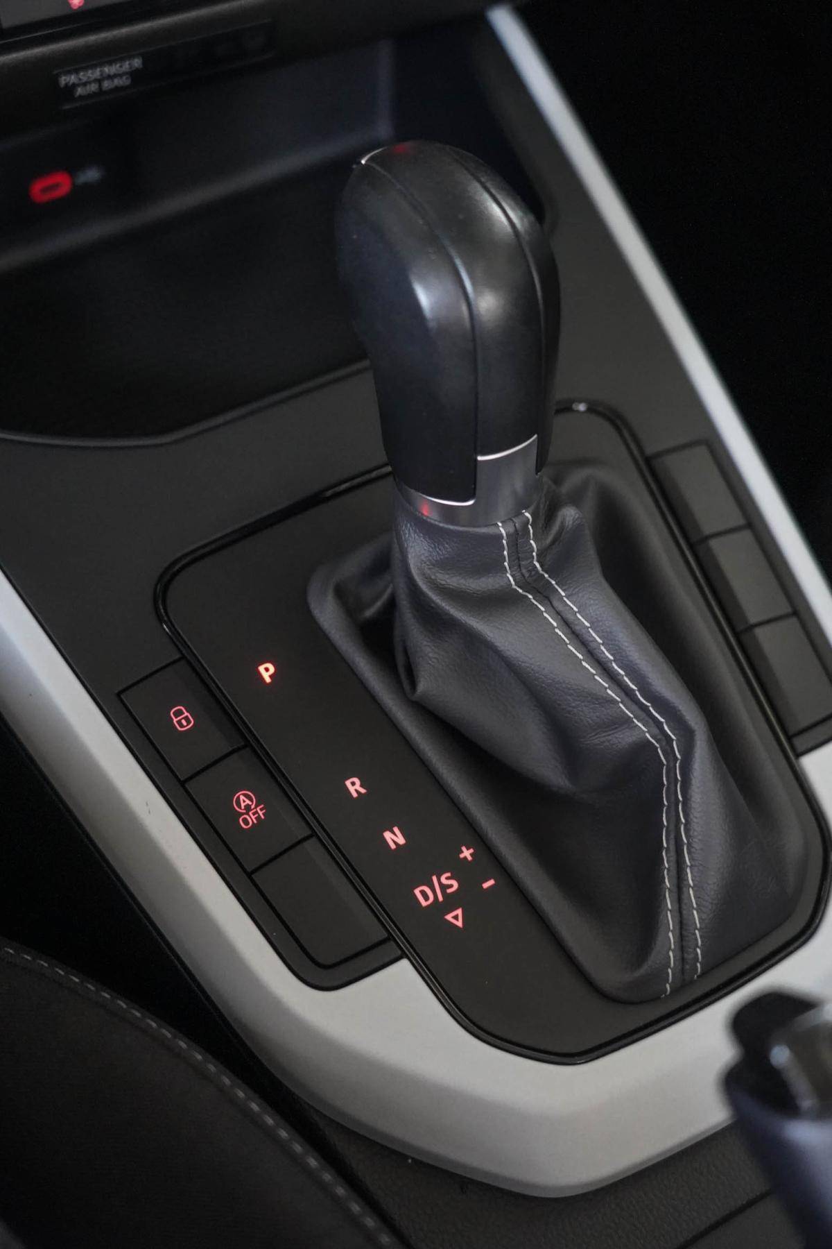 seat-arona-2024-gasolina-999cc