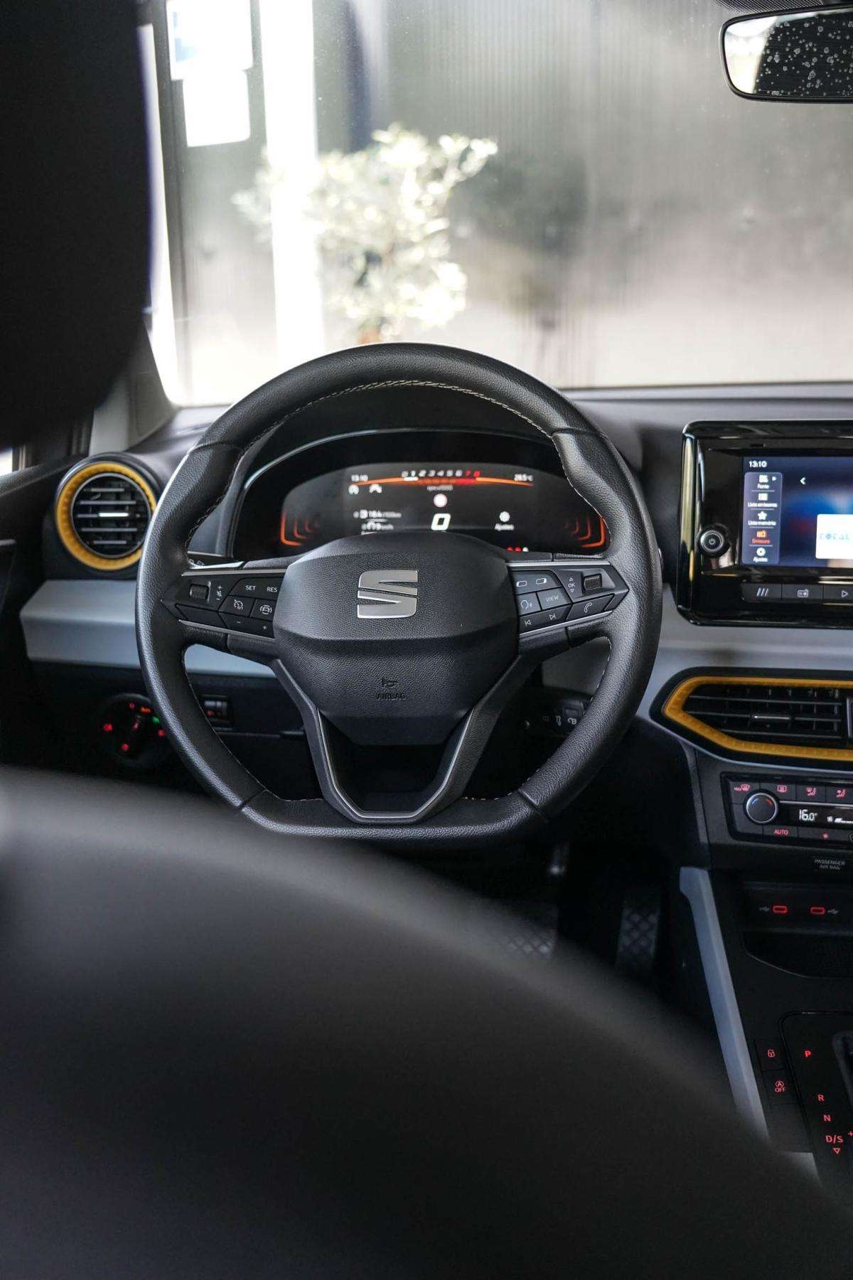 seat-arona-2024-gasolina-999cc