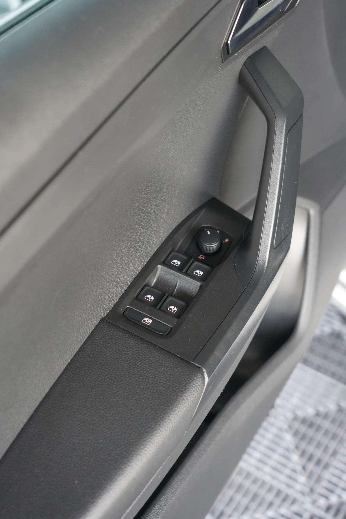 seat-ibiza-2024-gasolina-999cc