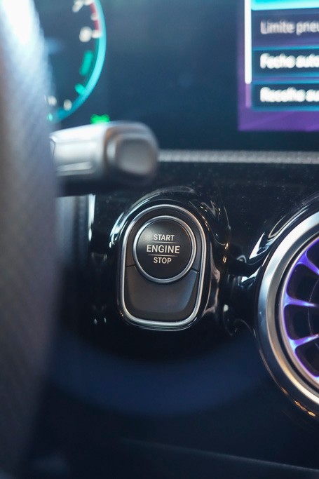 mercedes-benz-cla-2021-hibrido-a-gasolina-1332cc