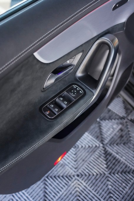 mercedes-benz-cla-2021-hibrido-a-gasolina-1332cc