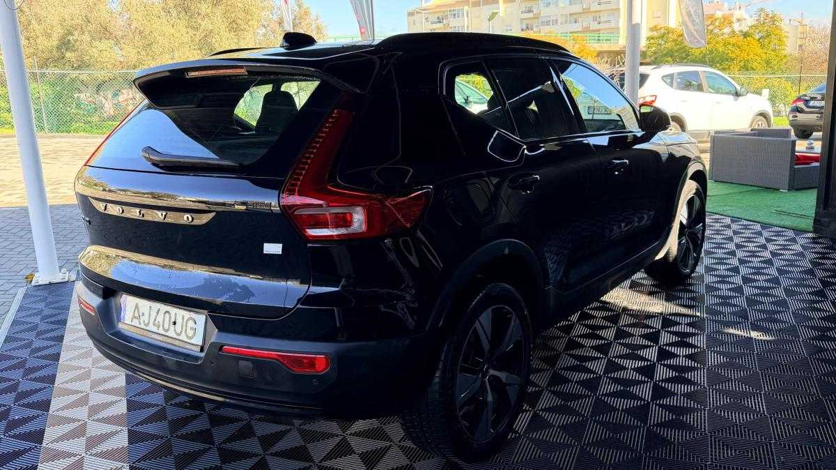 volvo-xc40-2021-hibrido-a-gasolina-1477cc