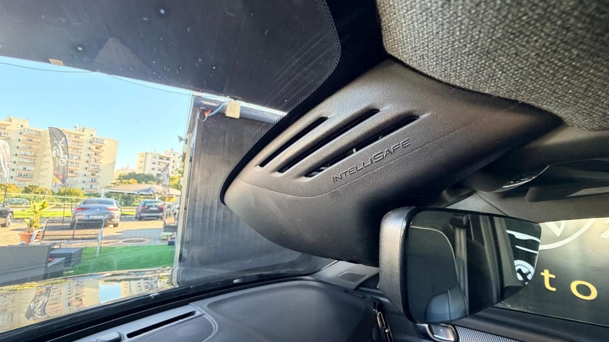 volvo-xc40-2021-hibrido-a-gasolina-1477cc