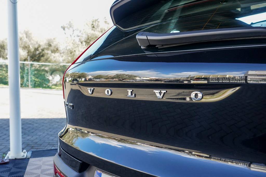 volvo-xc40-2021-hibrido-a-gasolina-1477cc