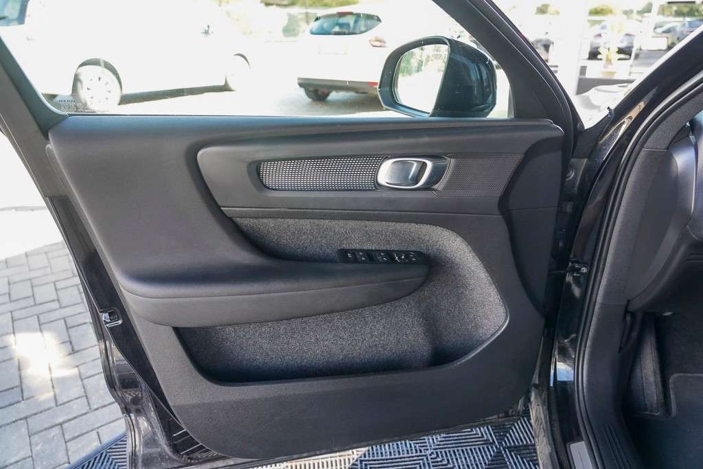 volvo-xc40-2021-hibrido-a-gasolina-1477cc