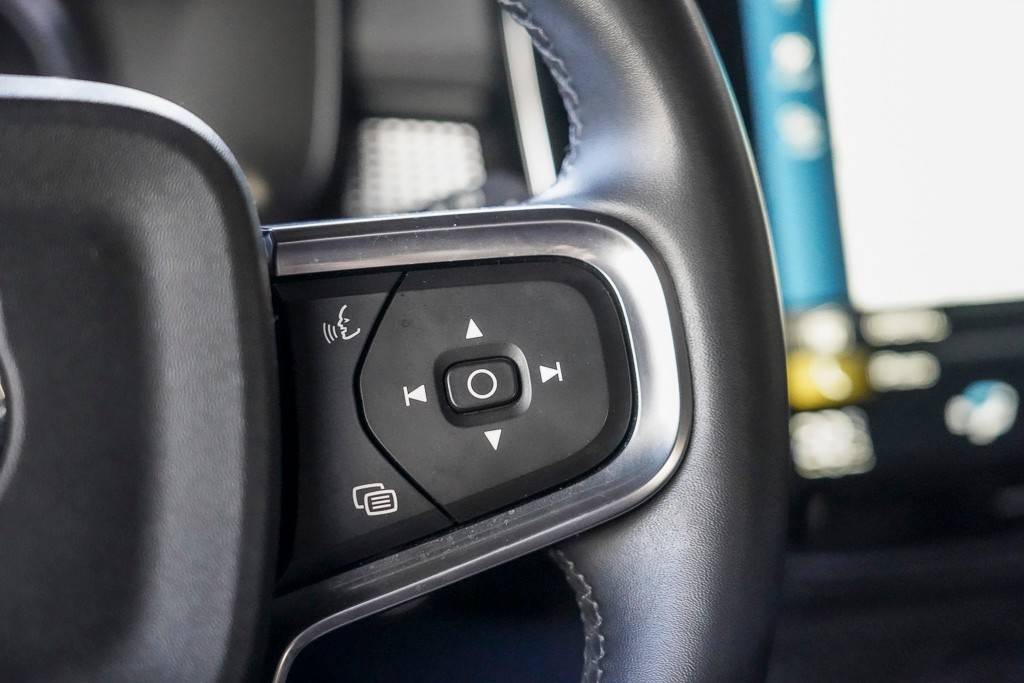 volvo-xc40-2021-hibrido-a-gasolina-1477cc