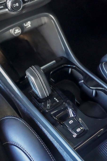volvo-xc40-2021-hibrido-a-gasolina-1477cc