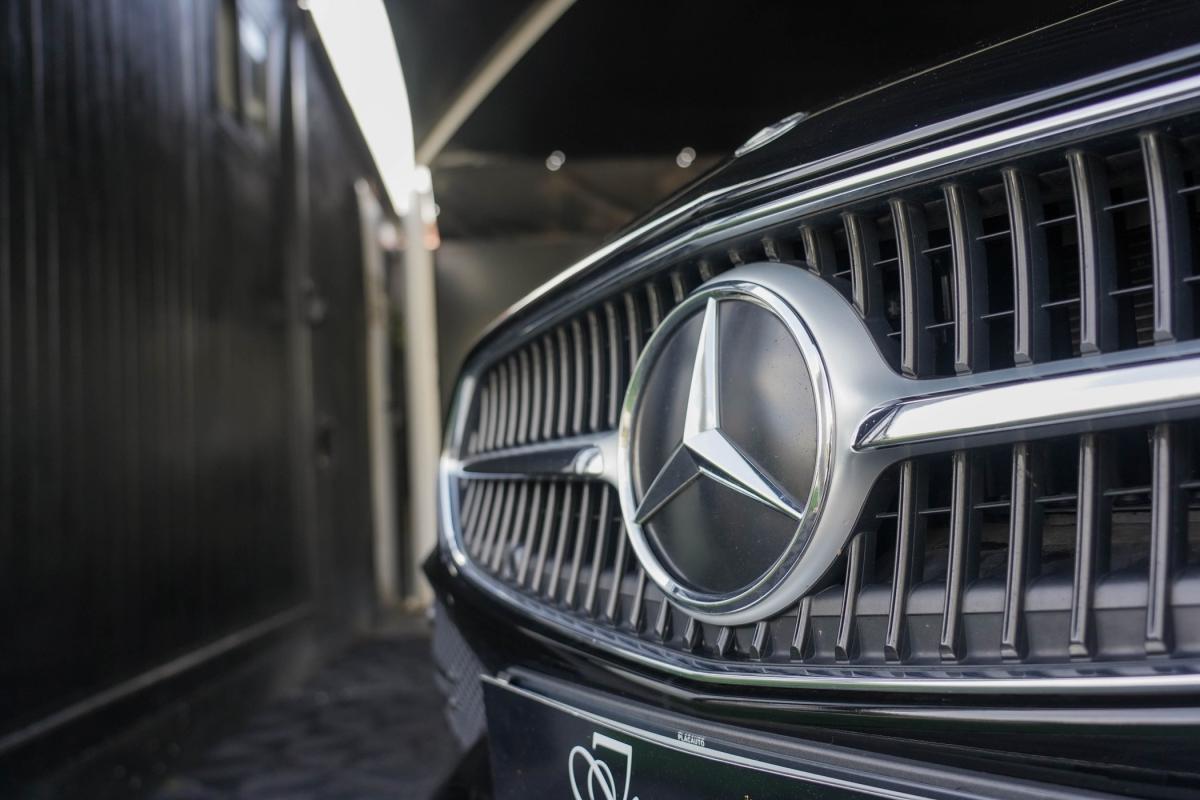 mercedes-benz-classe-c-2023-hibrido-a-gasolina-1999cc