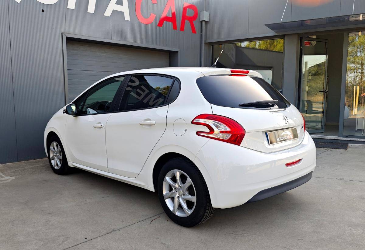 peugeot-208-2015-diesel-1398cc
