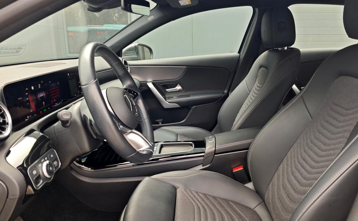 mercedes-benz-classe-a-2023-hibrido-a-gasolina-1332cc