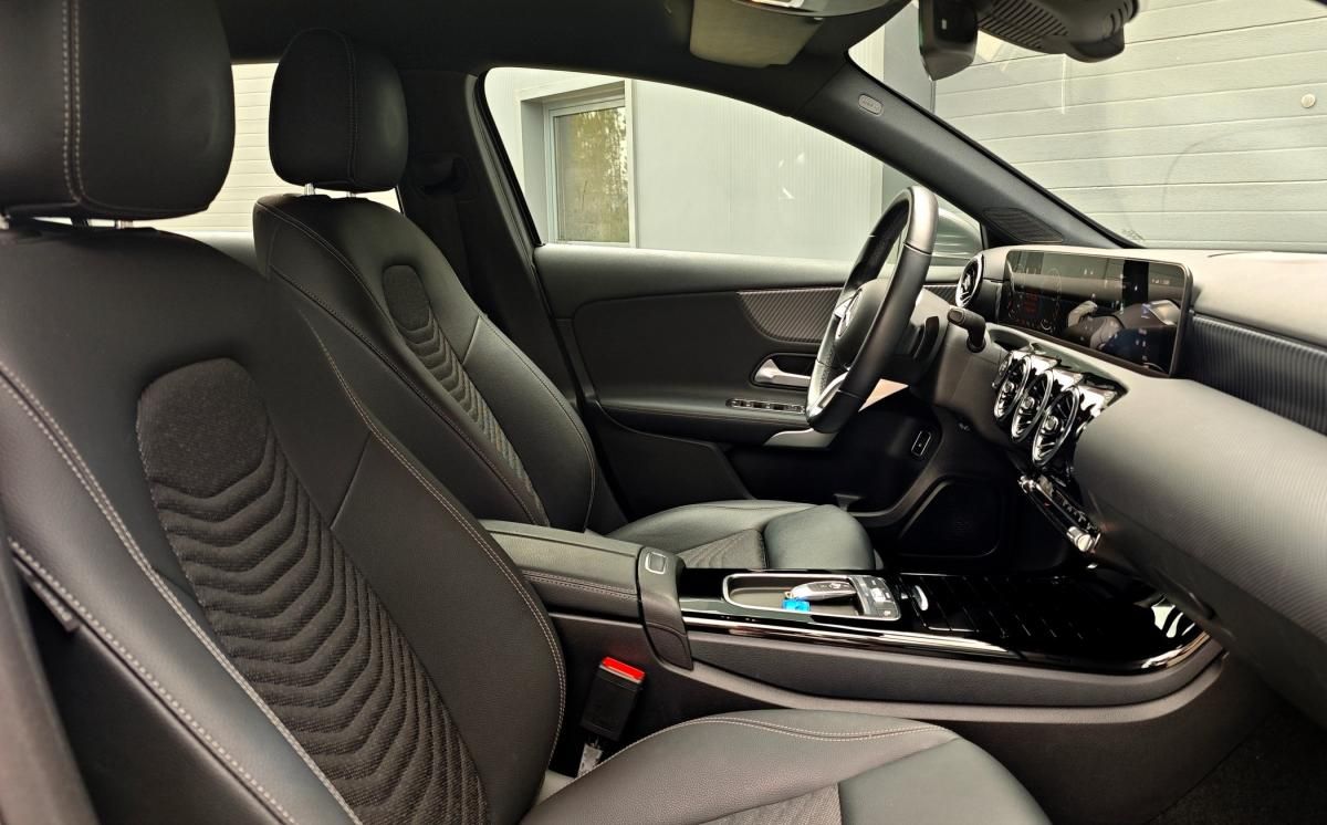 mercedes-benz-classe-a-2023-hibrido-a-gasolina-1332cc