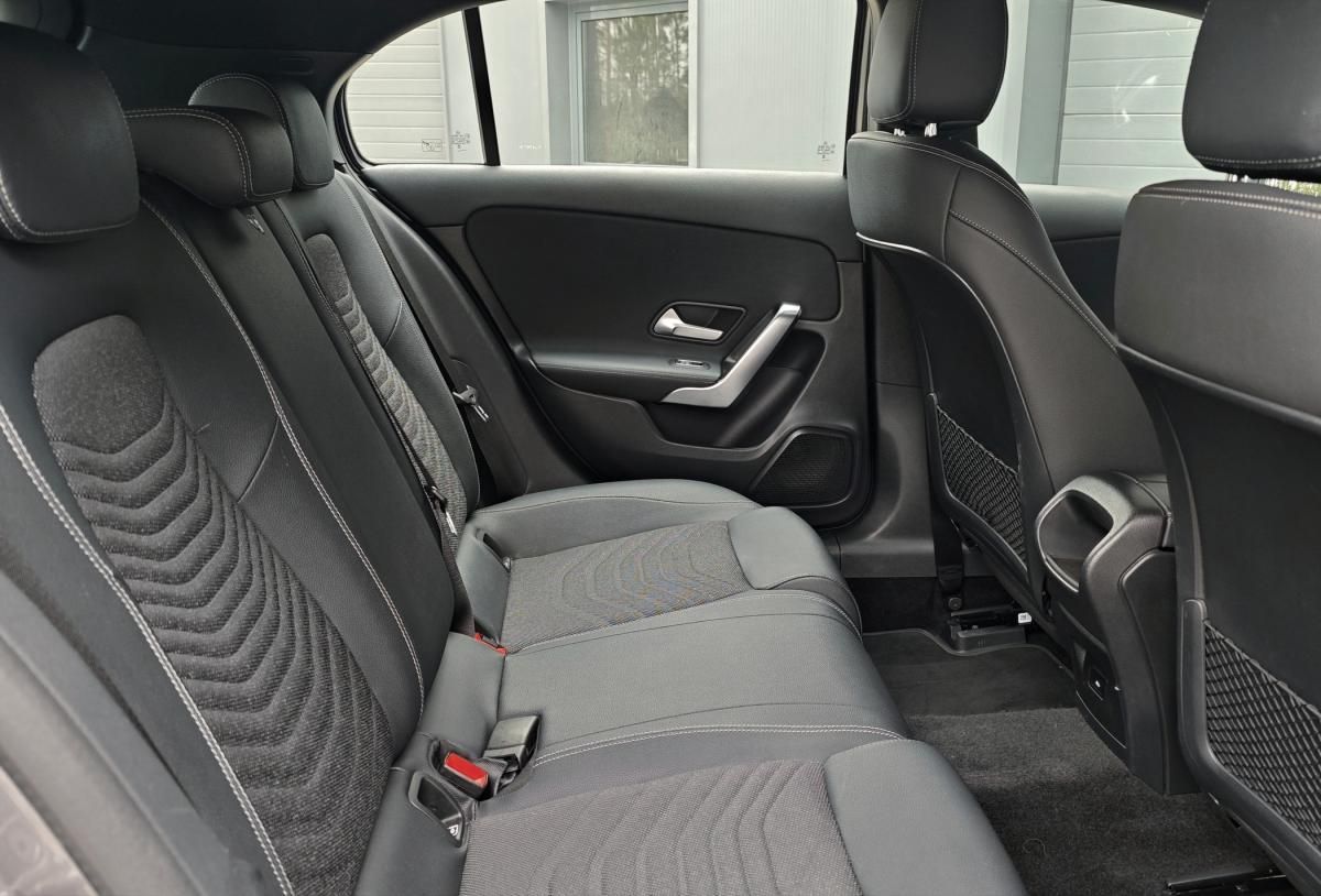 mercedes-benz-classe-a-2023-hibrido-a-gasolina-1332cc