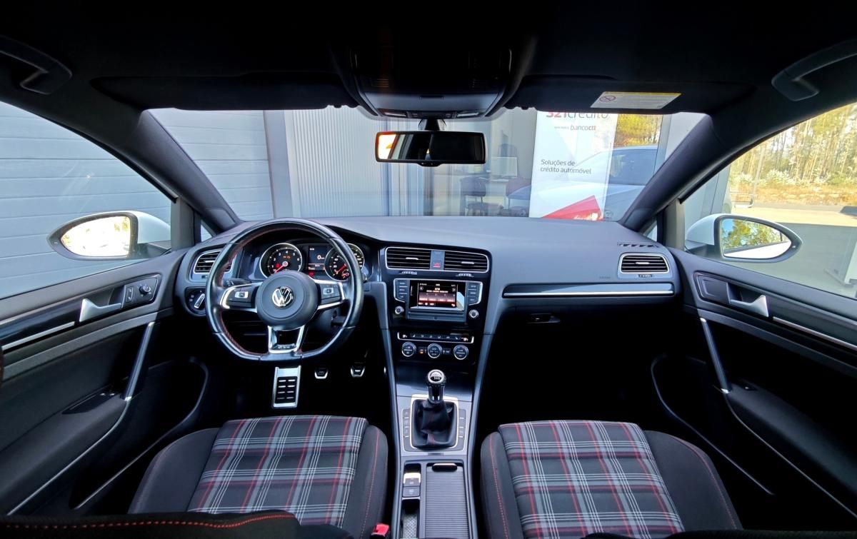 volkswagen-golf-2014-gasolina-1984cc