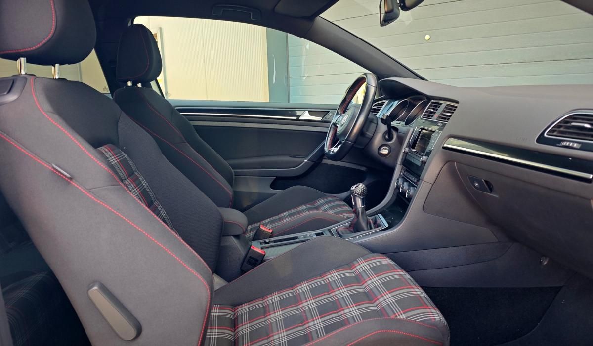 volkswagen-golf-2014-gasolina-1984cc