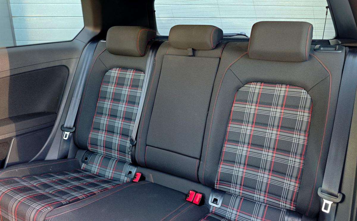 volkswagen-golf-2014-gasolina-1984cc