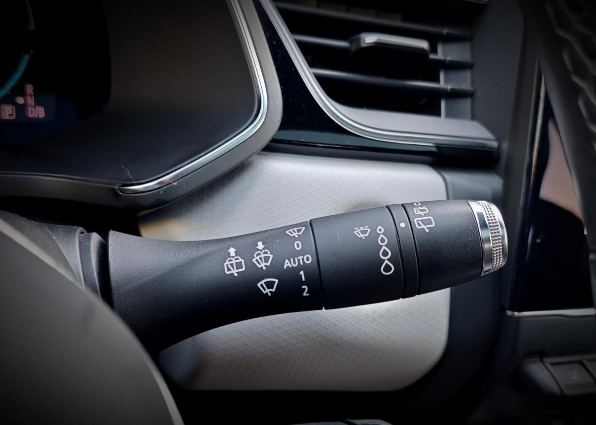 renault-captur-2021-hibrido-a-gasolina-1598cc