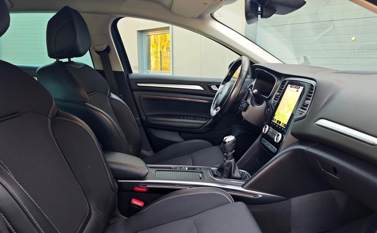 renault-megane-sport-tourer-2021-diesel-1461cc