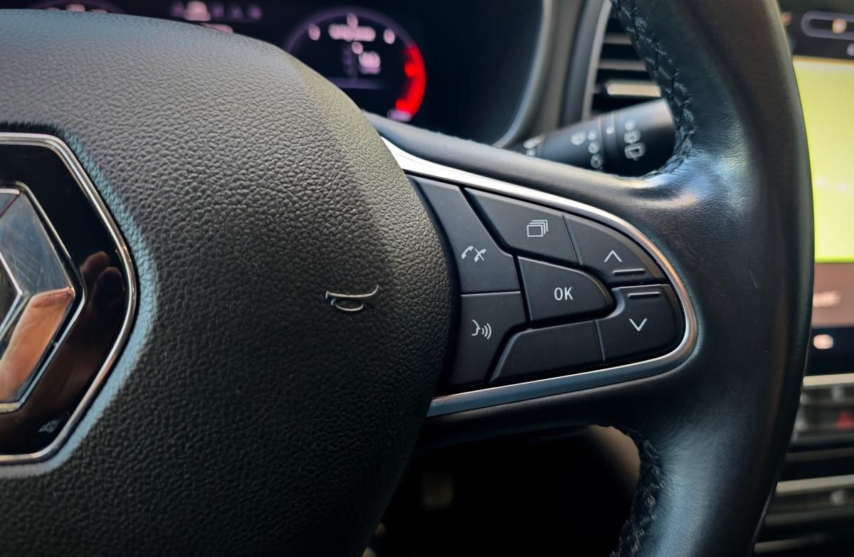 renault-megane-sport-tourer-2021-diesel-1461cc