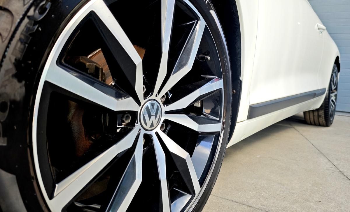 volkswagen-scirocco-2015-diesel-1968cc