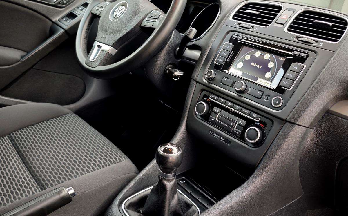 volkswagen-golf-2012-diesel-1598cc