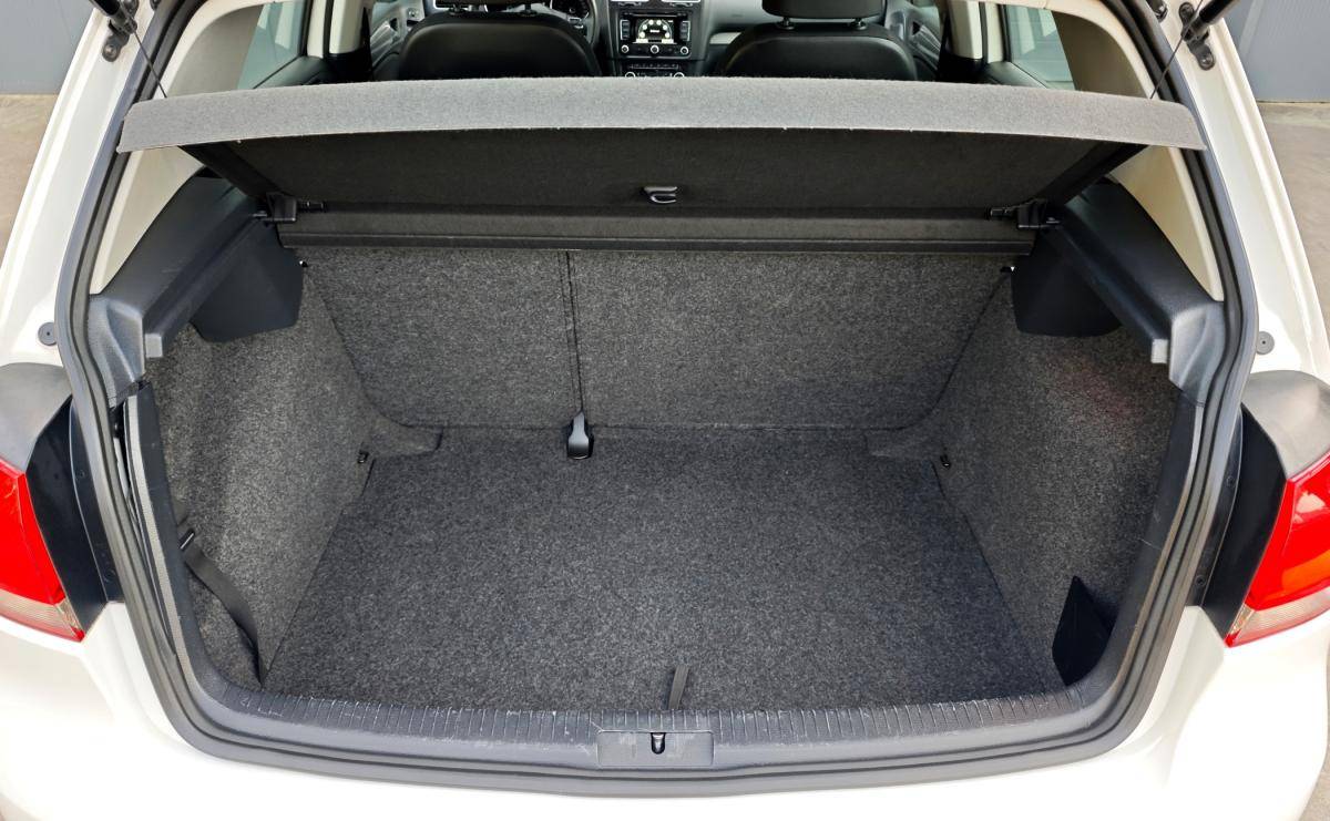 volkswagen-golf-2012-diesel-1598cc