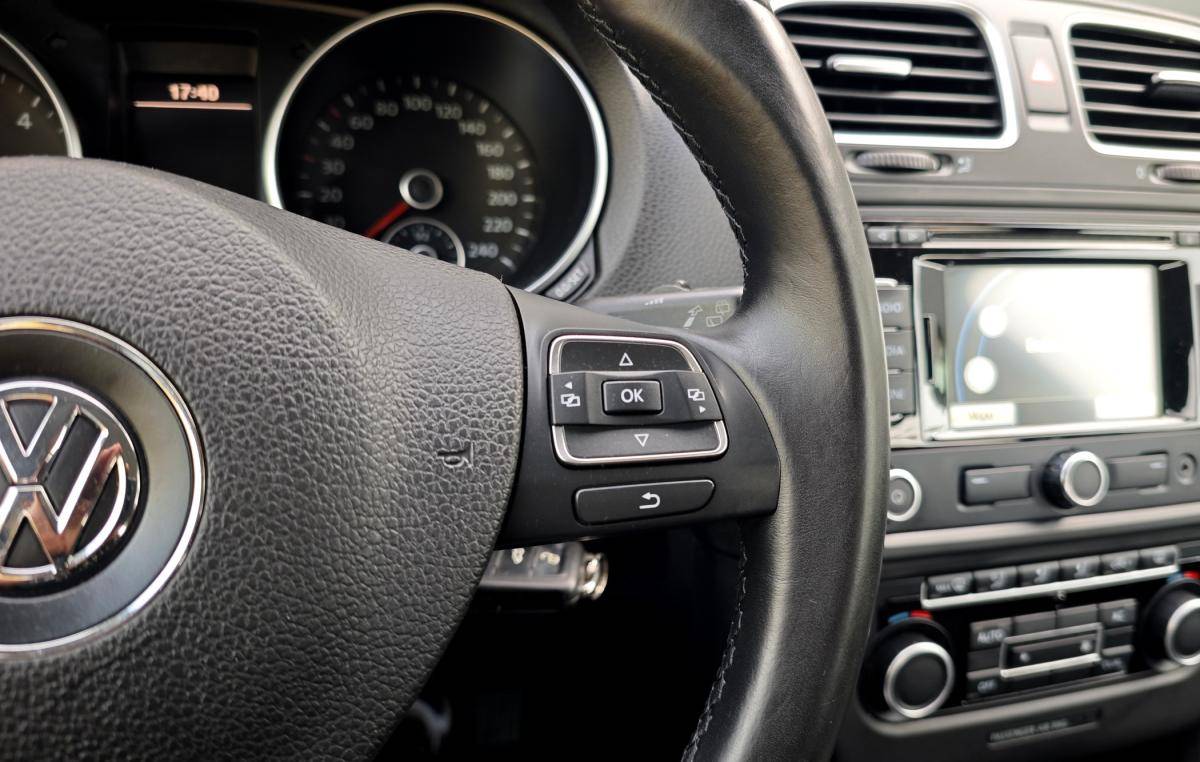 volkswagen-golf-2012-diesel-1598cc