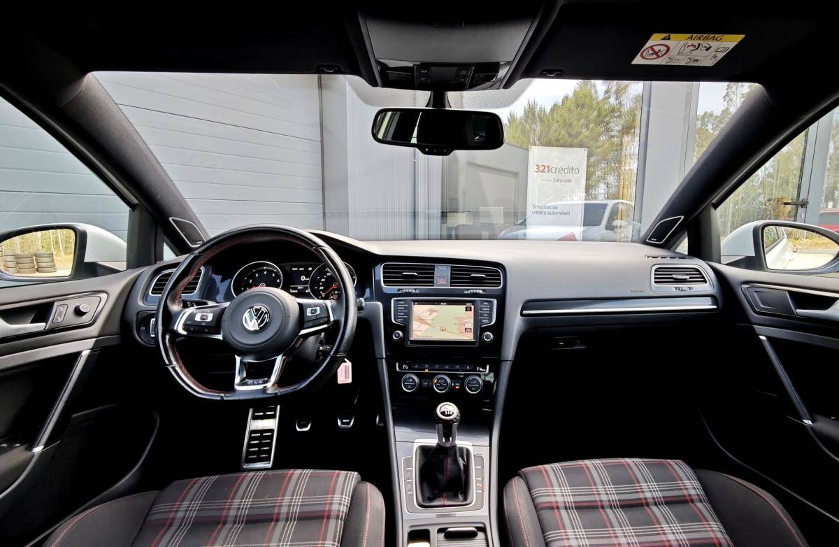 volkswagen-golf-2015-gasolina-1984cc