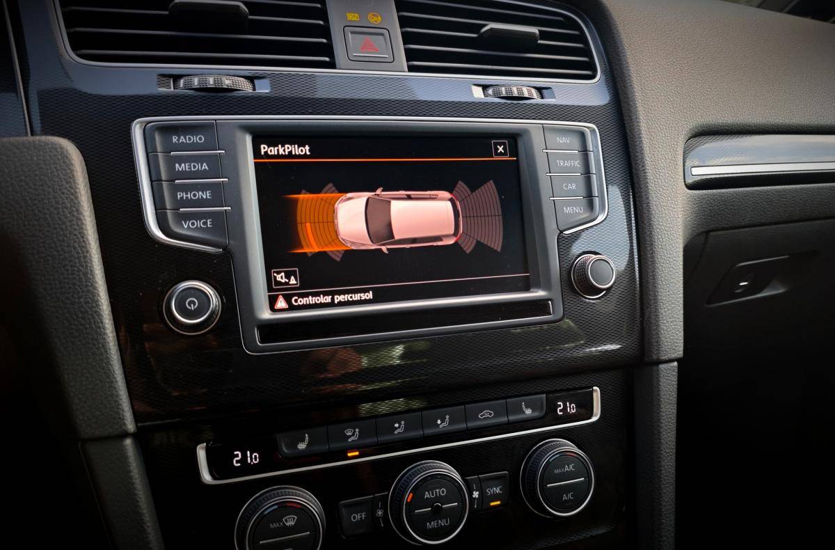 volkswagen-golf-2015-gasolina-1984cc