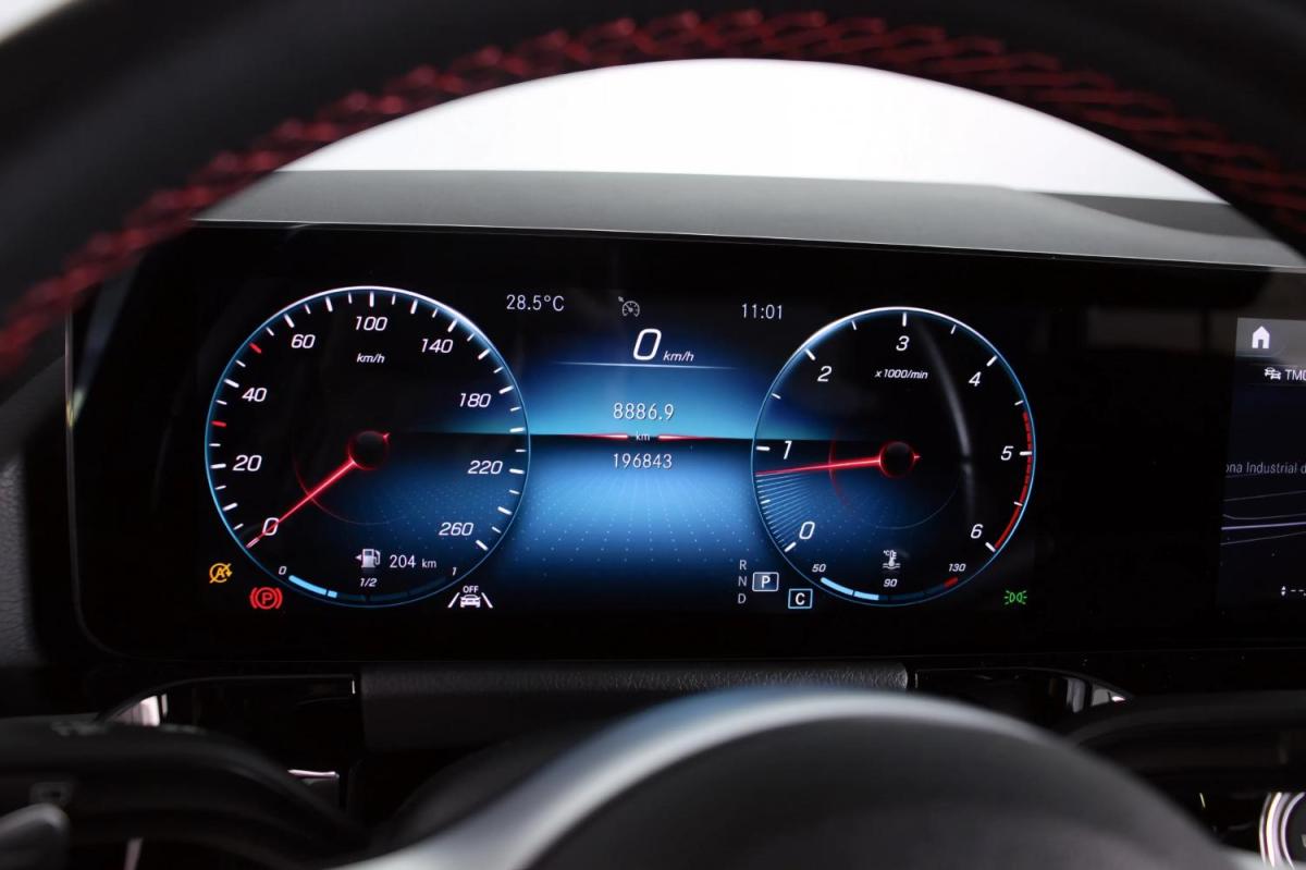 mercedes-benz-gla-2021-diesel-1950cc