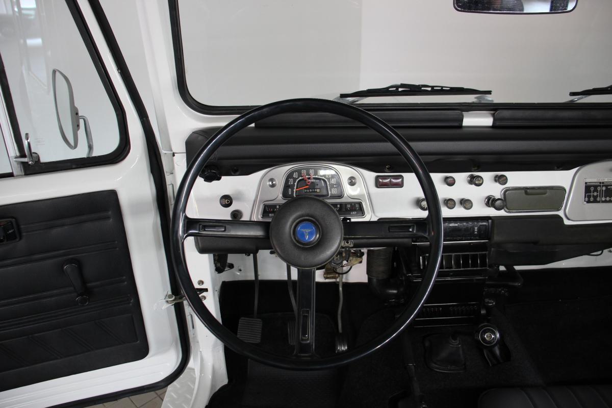 toyota-land-cruiser-1986-diesel-2977cc