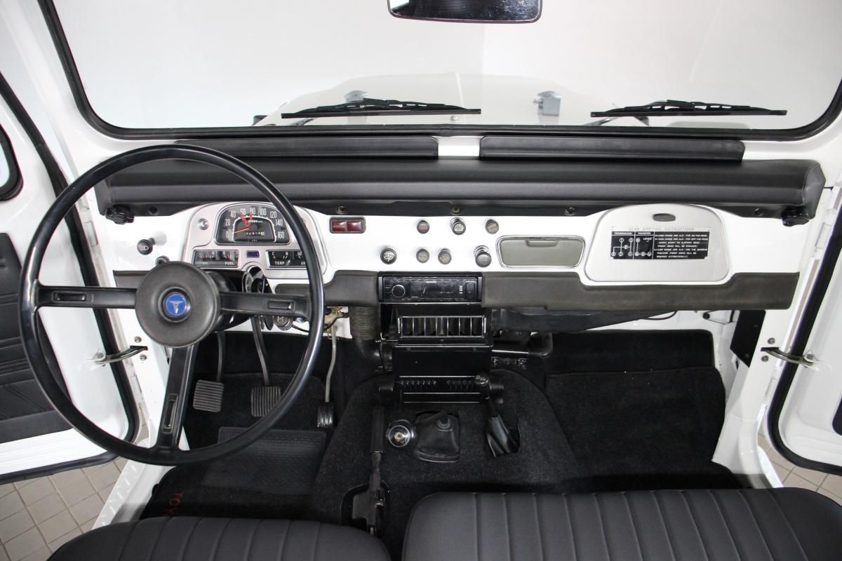toyota-land-cruiser-1986-diesel-2977cc