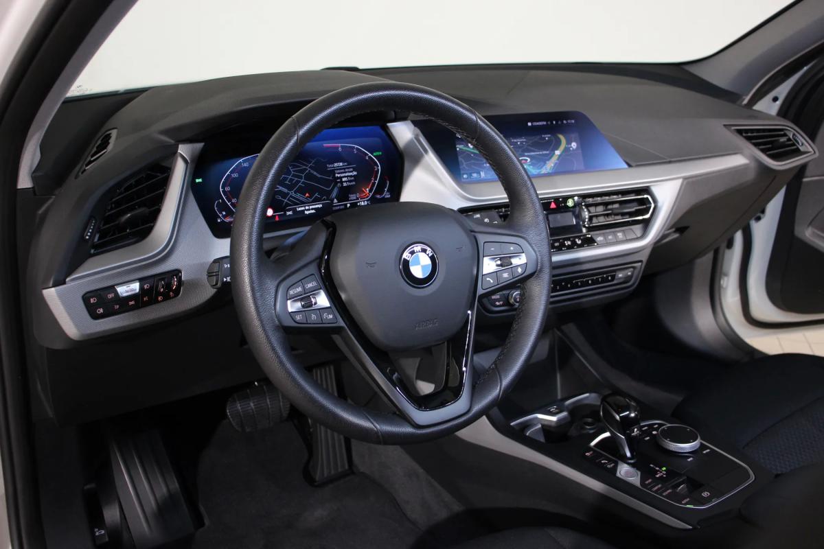 bmw-serie-1-2023-gasolina-1499cc