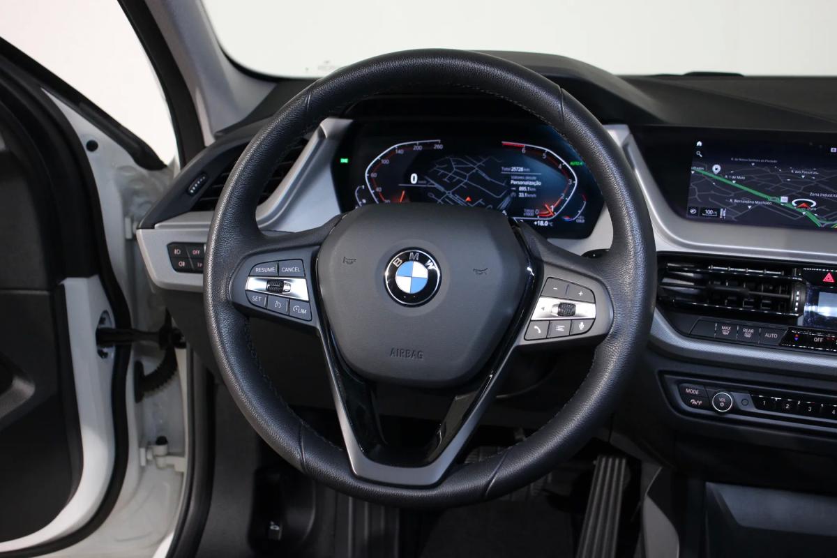bmw-serie-1-2023-gasolina-1499cc