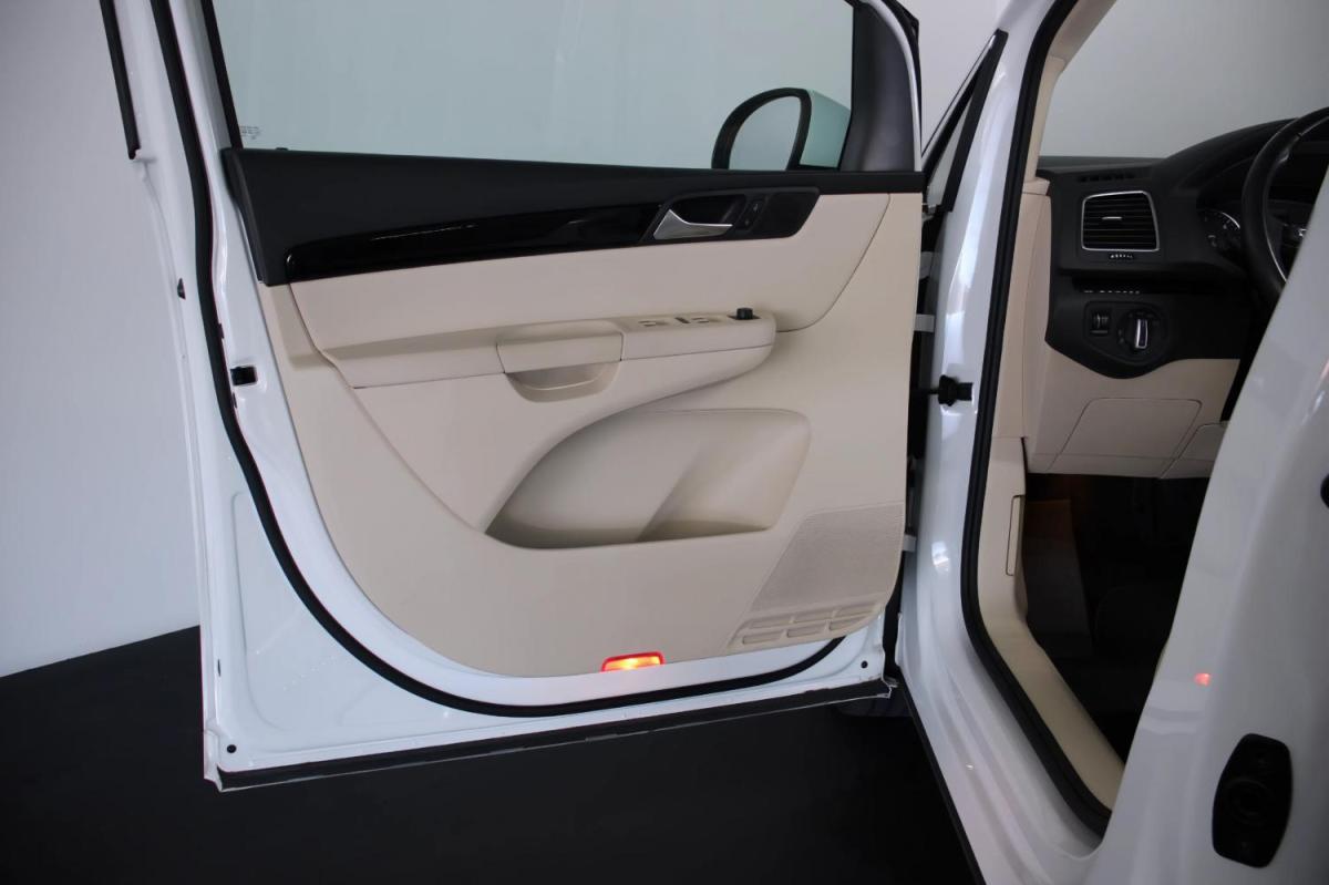 volkswagen-sharan-2018-diesel-1968cc