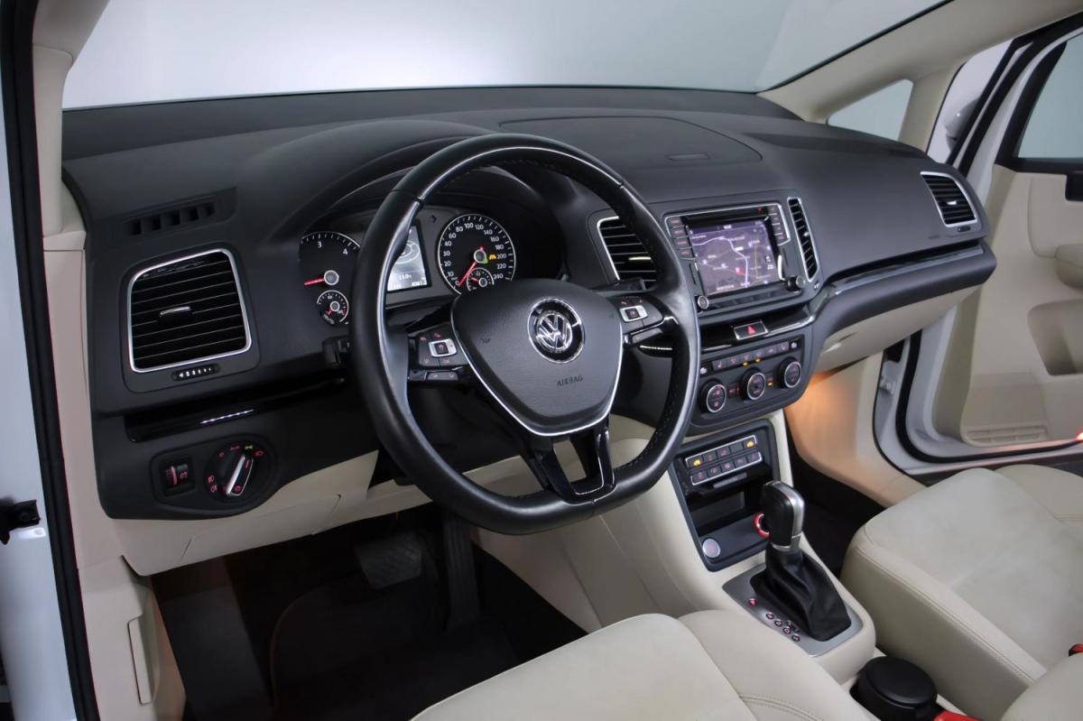 volkswagen-sharan-2018-diesel-1968cc