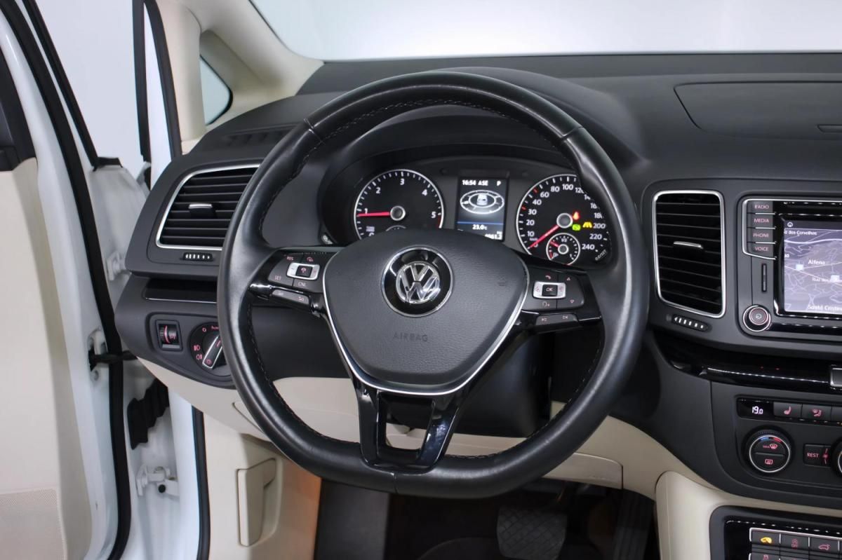volkswagen-sharan-2018-diesel-1968cc
