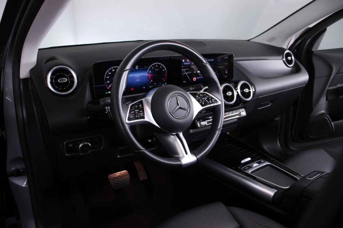 mercedes-benz-gla-2024-gasolina-1332cc