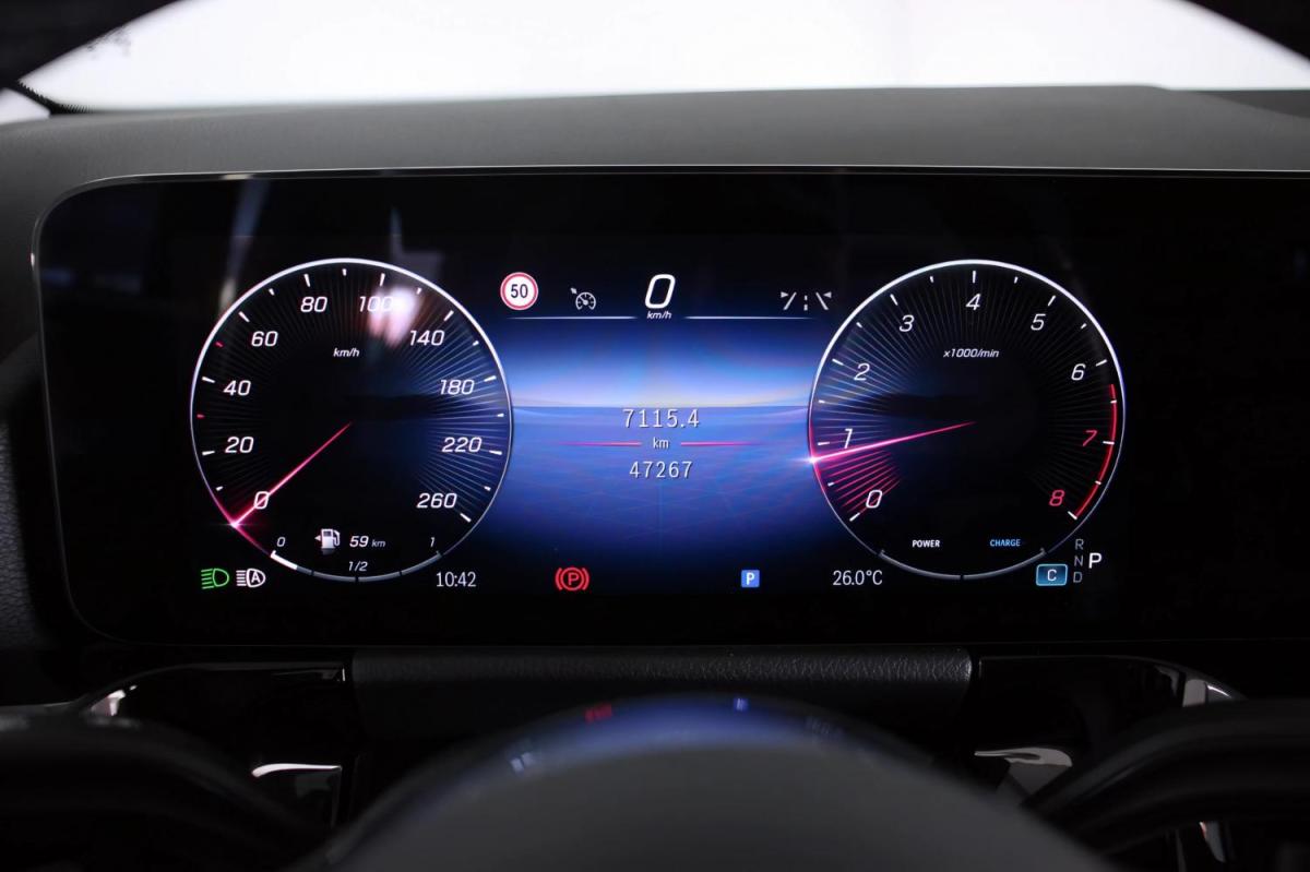 mercedes-benz-gla-2024-gasolina-1332cc
